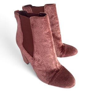 Sam Edelman Mauve Rose Embossed Velvet Boots | Size 10